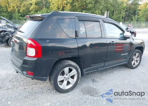 2011 Jeep Compass z USA, uszkodzony, nr VIN 1J4NF1FB4BD134597
